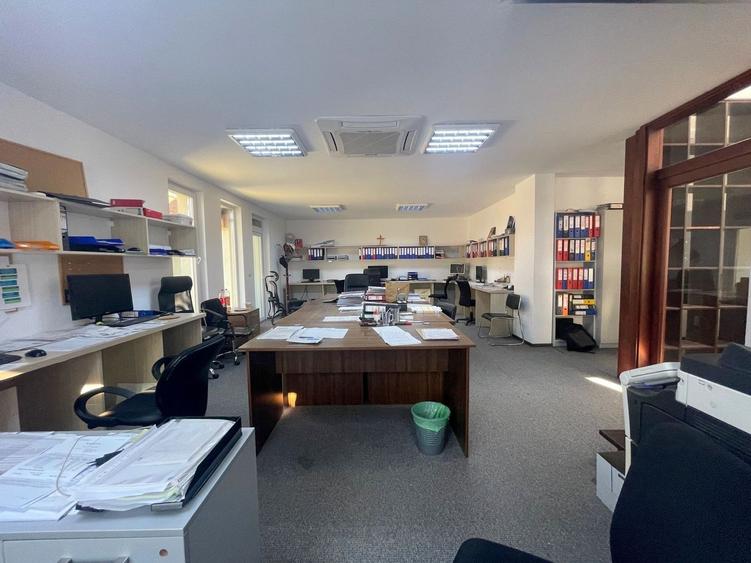 Spațiu de birouri / clinică de vanzare - 1