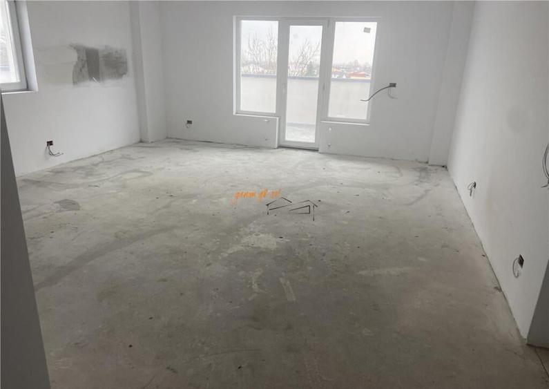 Penthouse cu 4 Camere si terasa de 160 mp in zona centrala a - 1