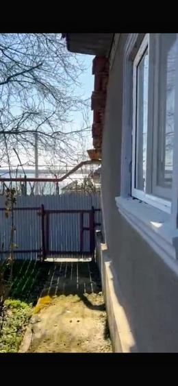 Casa la curte lângă balta Mostistea - 2
