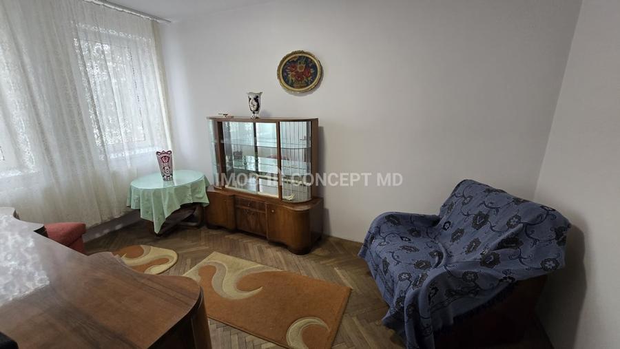 VANZARE PARTER cu 2 camere PE BULEVARD, in Ploiesti - 8