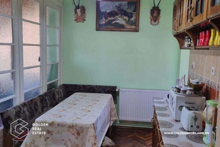 Apartament 3 camere din caramida, zona Intim, localitatea Lipova - 5