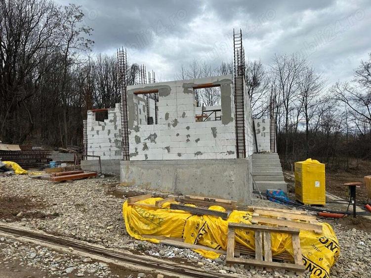 Casa ( neterminata) si teren de vanzare - Mosoaia Arges - 4