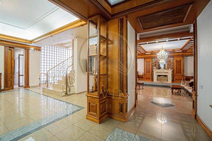 Ultracentral -Cladire impozanta  D+P+2E. - 11