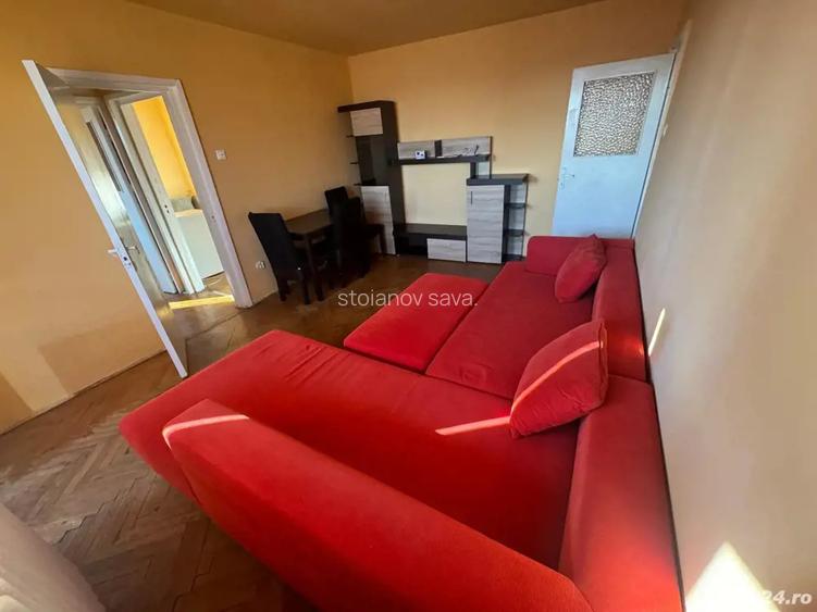 Proprietar inchiriez apartament 3 camere Proprietar inchiriez apartament 3 camere