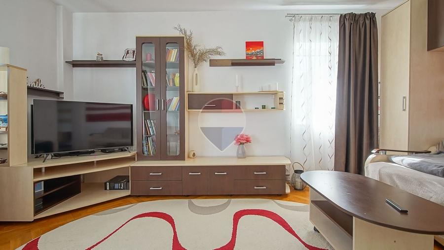 Apartament cu 2 camere decomandat, mobilat în Răcădău