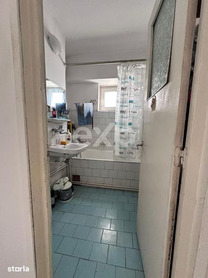 Apartament cu 4 camere, mobilat în Central