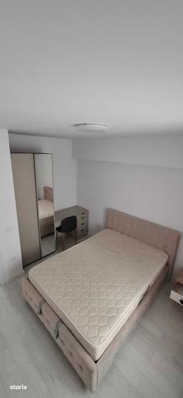 Apartament cu 3 camere, mobilat în Central