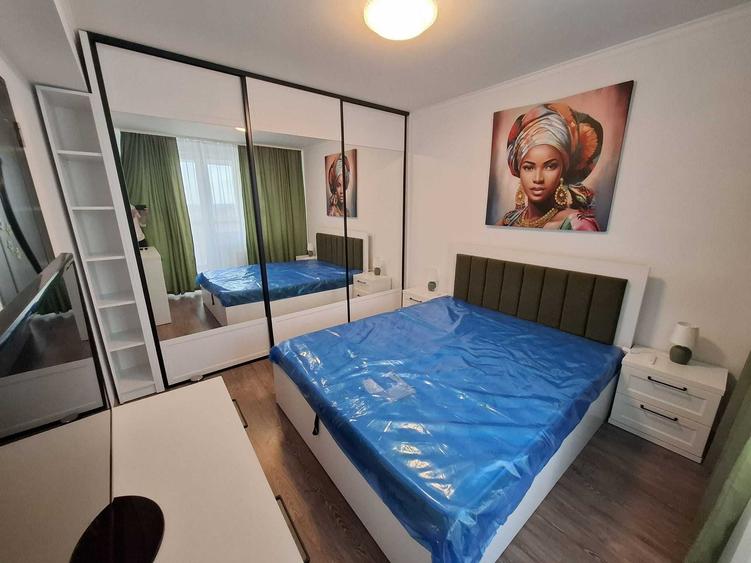Apartament cu 2 camere semidecomandat în Cantemir