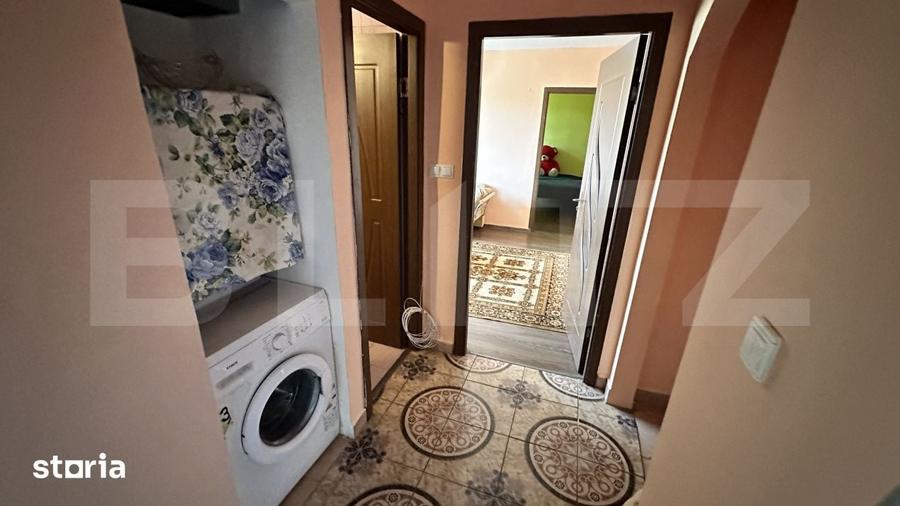 Apartament cu 3 camere semidecomandat în Cetate