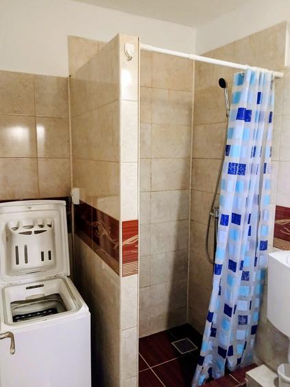 Apartament cu 3 camere decomandat în Zorilor
