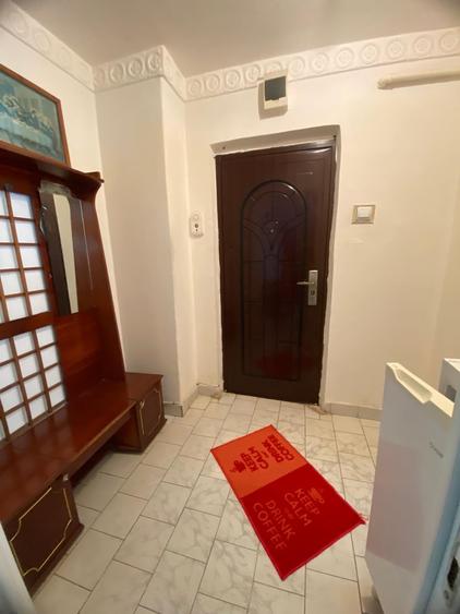 Apartament cu 2 camere semidecomandat în Narcisa
