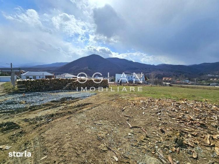 Teren de 1650 mp, în Central