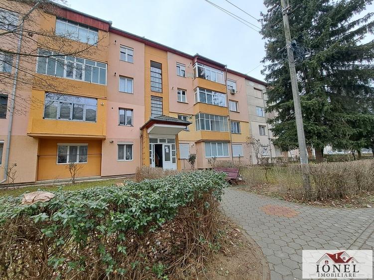 Apartament cu 3 camere în Cugir
