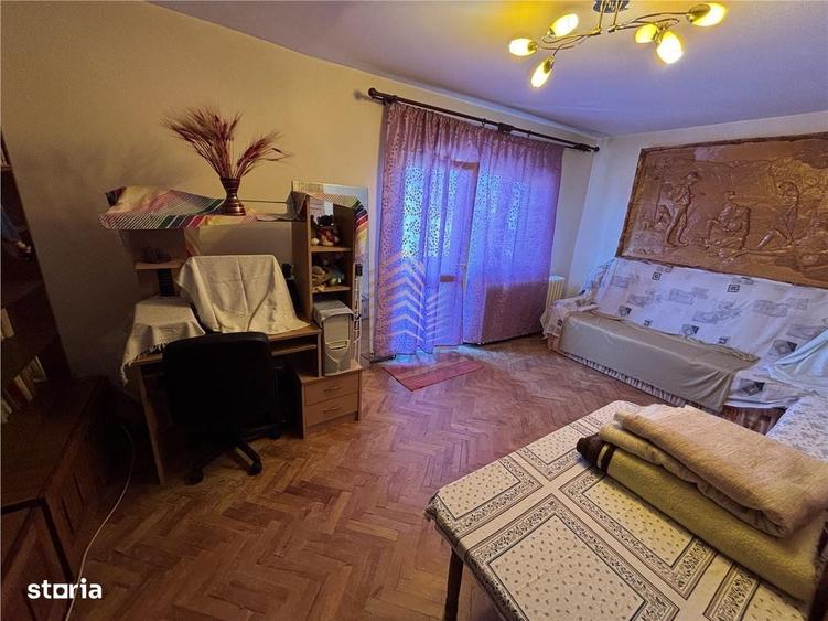 Casă cu 3 camere în Ciupercenii Noi