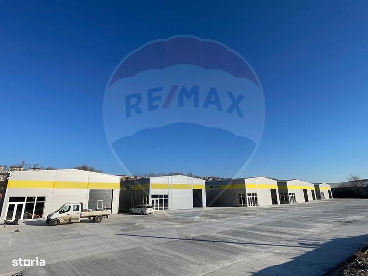 Hala industriala, de vanzare 600 mp utili, 1400 mp teren Baciu - 1