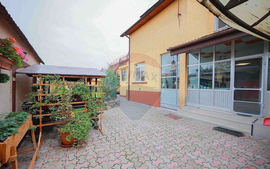 Casa cu 7 camere de vanzare, zona Parcul Salca, Cantemir - 11