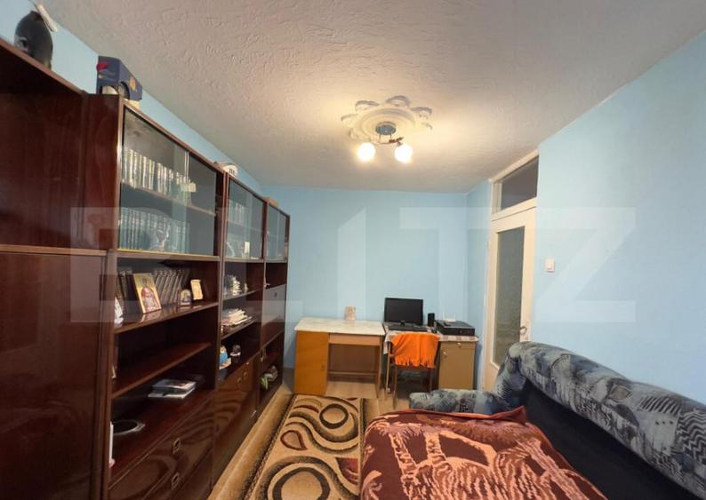 Apartament de vanzare cu 3 camere 66 mp, 2 balcoane zon - 9