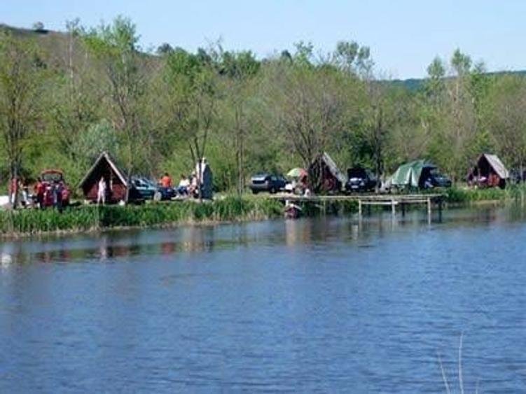 Oferta teren 5820mp optim casa  de vacanta -zona lacuri private Colun - 26