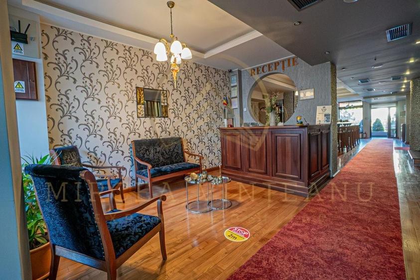 Hotel 3 Stele de Vânzare la  Delfinariu, aproape de Mamaia - 10