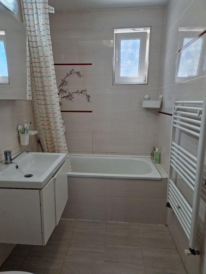 Apartament cu 2 camere decomandat în Dosu Bricii