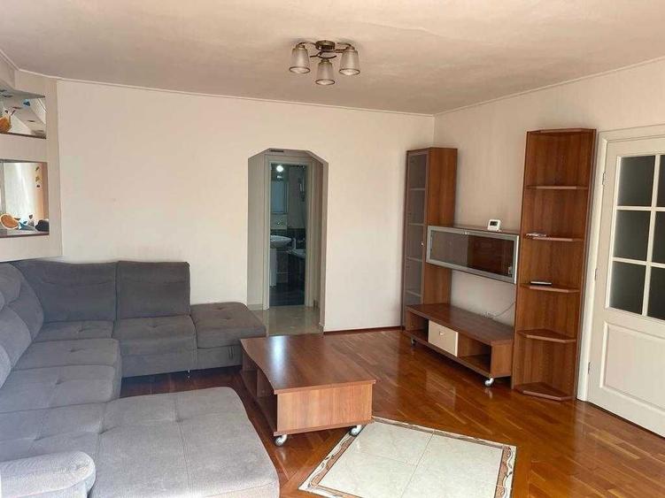 Inchiriez apartament 3 camere, zona Polivalenta, Arad - 4