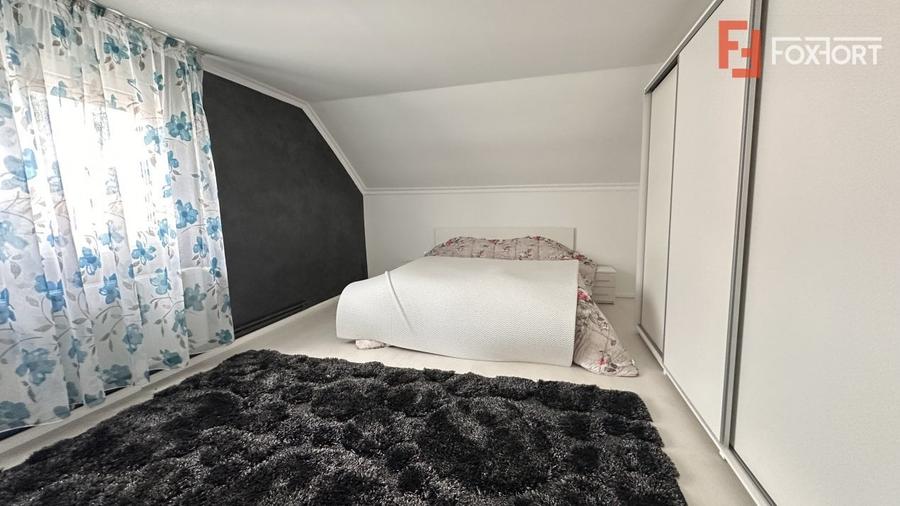 Casa individuala 8 camere, 400 mp, in Mosnita Noua vatra satului - 11