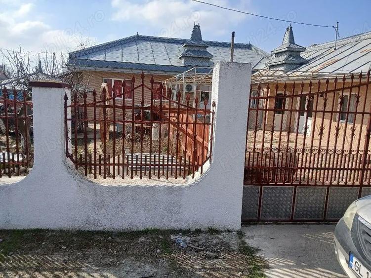 Vind casa de locuit in comuna Movileni - 4