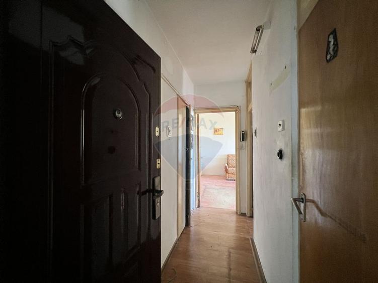 Garsoniera decomandata, luminoasa, Sos. Pantelimon nr. 237 - 7