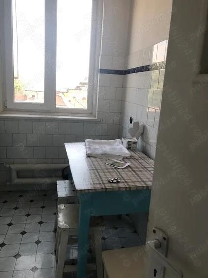 apartament ultracentral 2 camere et3 langa hale , schimb cu 3 camere et intermediar cu dif - 3