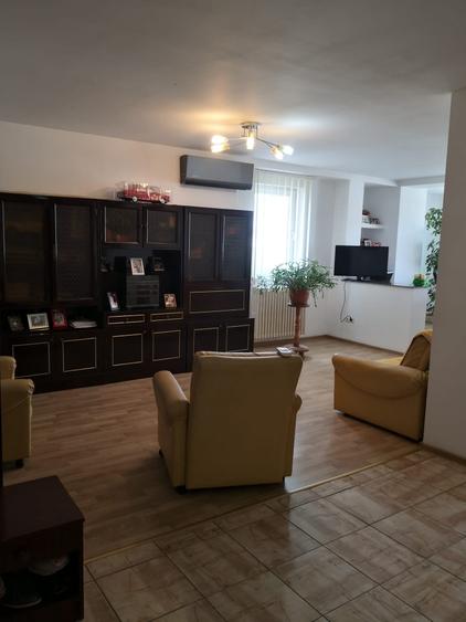 Apartament 3 camere str.Marchian - 2