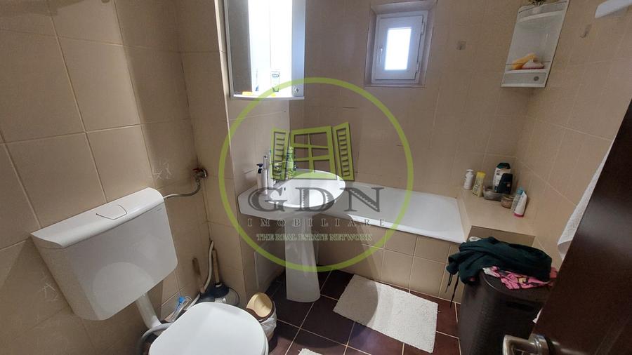 Apartament doua camere decomandat, etajul 1, Cartier Rovine, zona Penny - 4