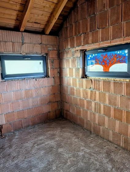 Proprietate de colt 2 intrari din strazi diferite intimitate rara - 7