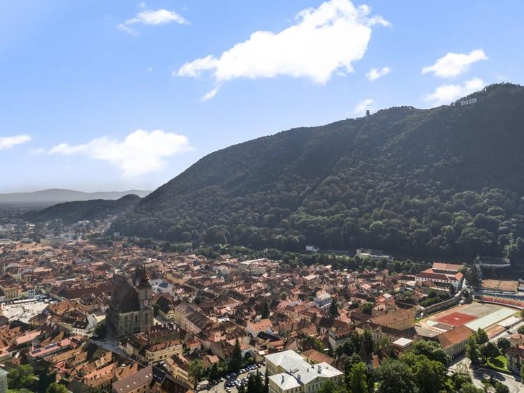 Casa cocheta intr-un cartier cu farmec istoric,  constructie 2015 - 32