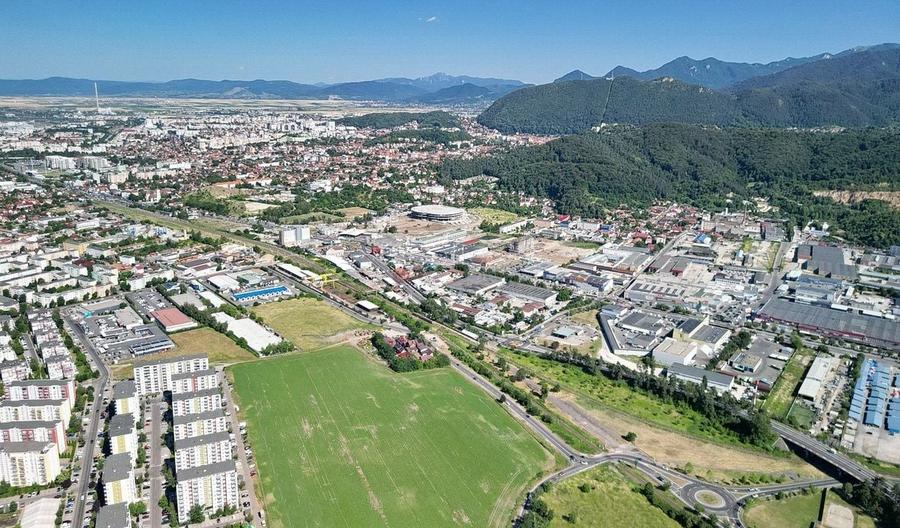 Teren intravilan cu PUZ - 18