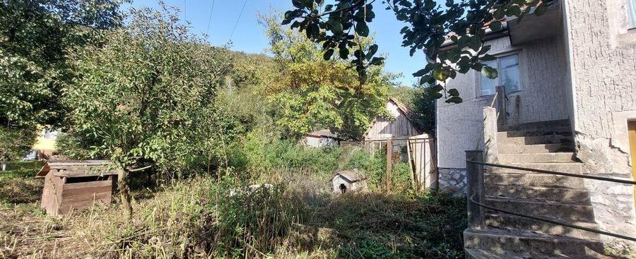 Casa individuala cu teren generos - 1