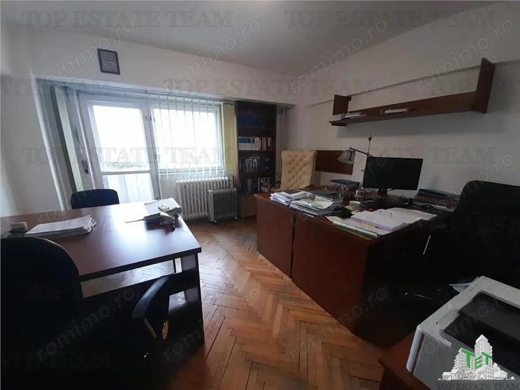 Piata Unirii chiar la metrou in exclusivitate vanzare 2 camere cu loc de parcare - 12