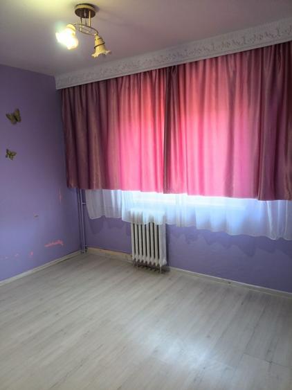 Narcisa (Sf. Dumitru) stradal semidecomandat 56mp etaj 3 din 4 - 7