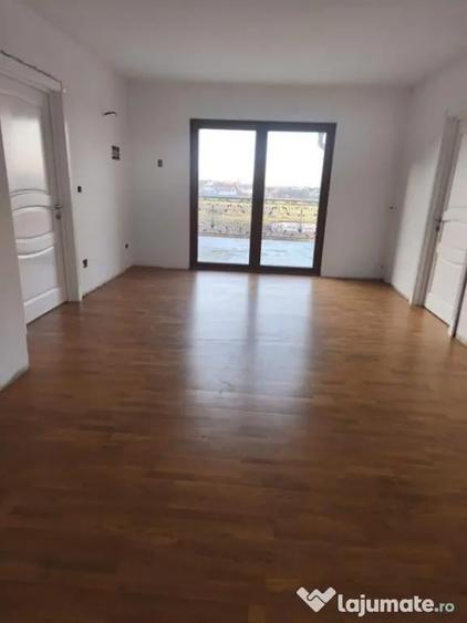 Casa finisata, teren 2500mp, Marginea - 14