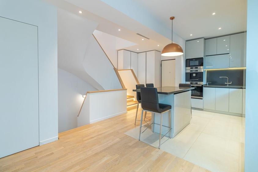 Vanzare - Penthouse - 4 camere + loc de parcare - central-Dacia-Eminescu - 6