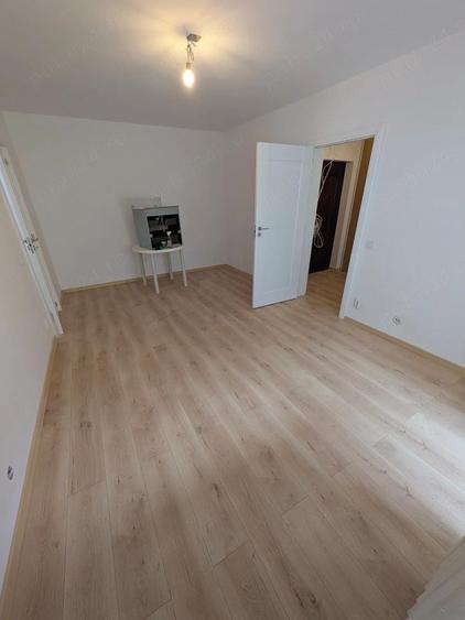Apartament cu 2 camere renovat, langa Mega Mall - 15