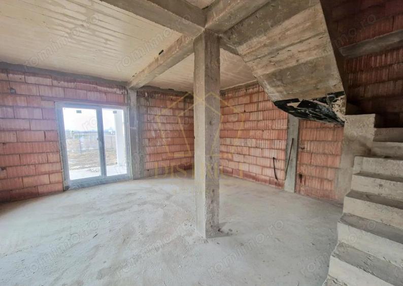 Duplex la rosu cu 3 camere | Mosnita Veche | Padurea Bistrei - 3