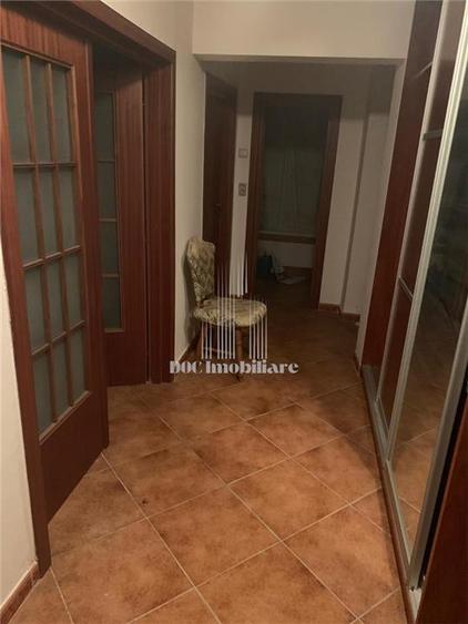 Vanzare 3 camere | Camera de comert-Unirii | 10 minute metrou | Comision 0% - 5