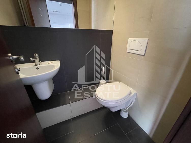 Spațiu comercial, de 130 mp, în Circumvalațiunii