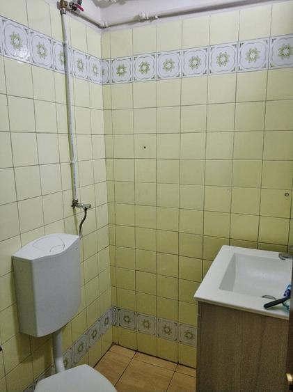 Km 4-5 - Casa renovata, situata in centrul cartierului - 13