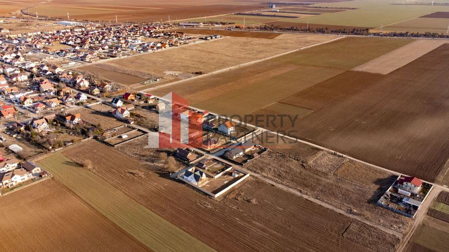 Casa cu teren 1500 mp in Harman - 24