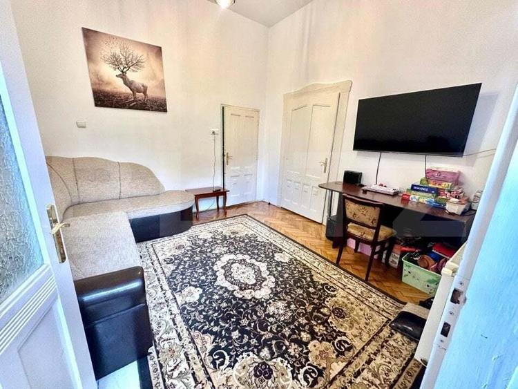 Casa spatioasa cu 5 camere, 210 mp, potrivita pentru locuin?a sau birouri - 12