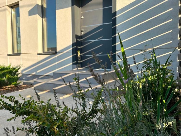 ULTIMA !!!  Casa individuala cu vedere la padure complet finisata-Cornetu - 16