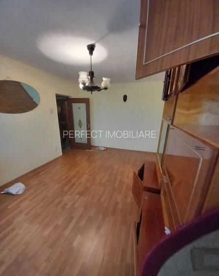 Ap.2 camere Vest DECOMANDAT 52000