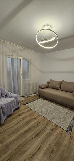 Apartament 3 camere decomandat Soarelui centrala proprie - 1
