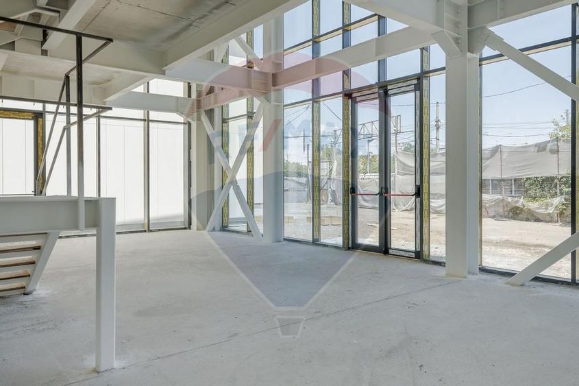 Închiriere spațiu comercial Cotroceni – vitrină 14 m și mezanin - 2